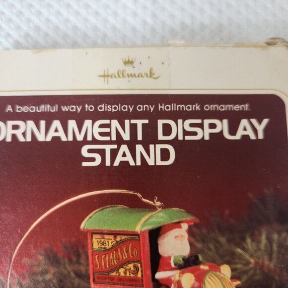 Vintage 80s Hallmark Ornament Display Stand Christmas Wood Base - Picture 4 of 5